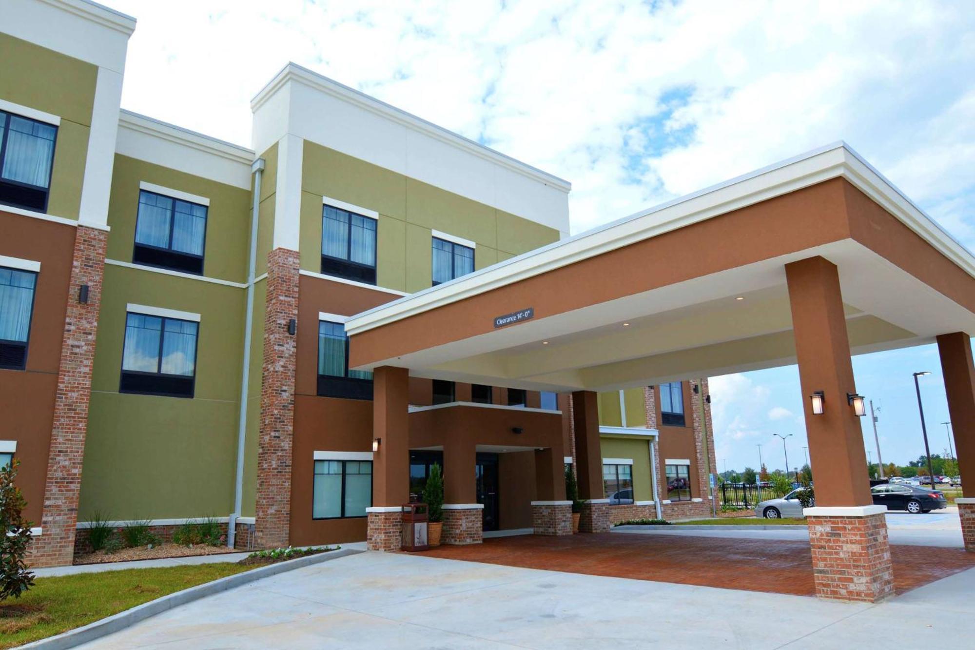 Wyndham Garden New Roads - False River Exterior photo